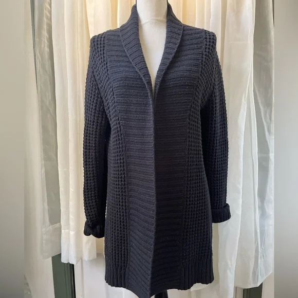 Old Navy Black Knit Cardigan - Picture 2 of 12